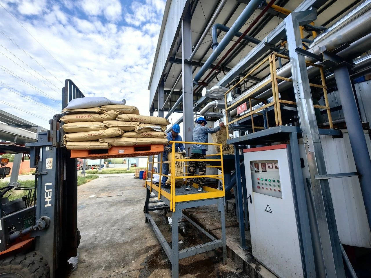 践行“六个主题年” | 沥青公司权属单位储运公司新材料车间技术改造再迎新突破