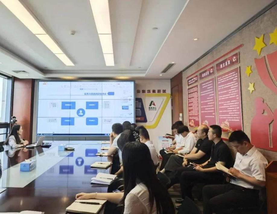 沥青公司及各权属单位组织开展“业务合同法律风险防范”专题讲座