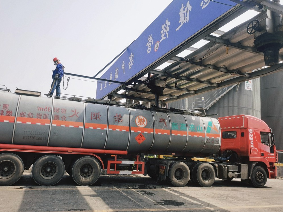 锚定“全年红”目标：沥青公司打响市场“揭幕战”